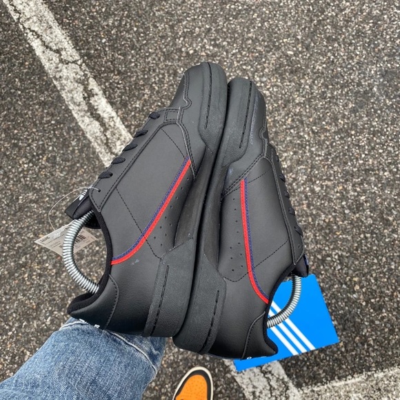 Adidas Low Trainer • Women’s Shoe - Picture 6 of 8